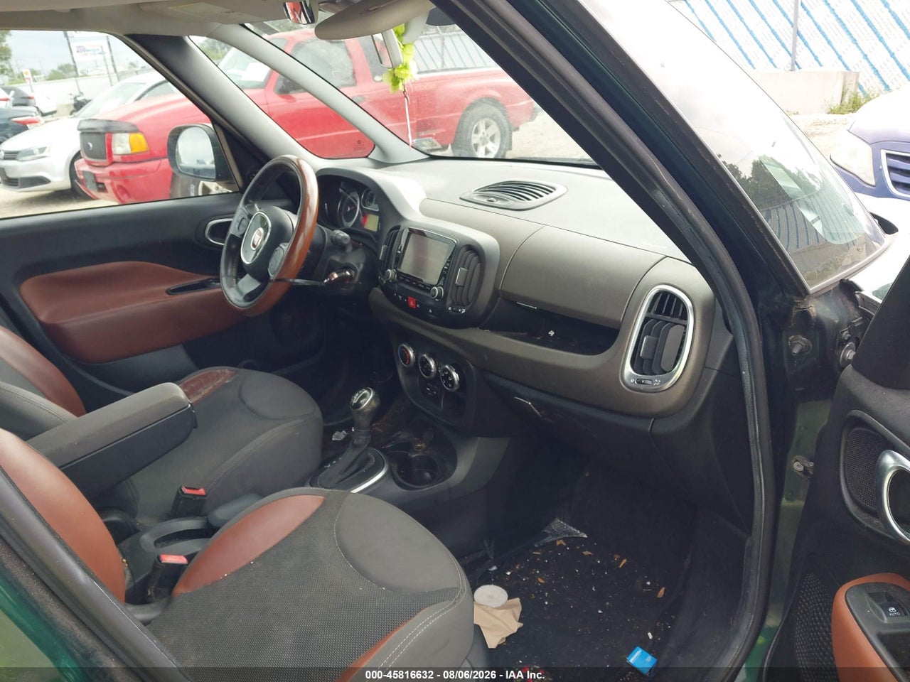 2014 FIAT 500L TREKKING · 5/11