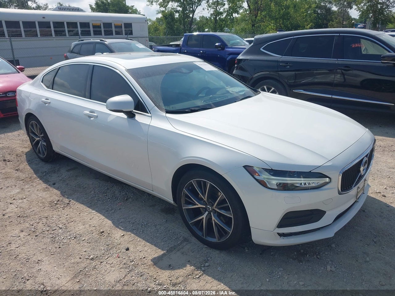 LVY982MK5JP****** · 2018 VOLVO S90 T5 MOMENTUM