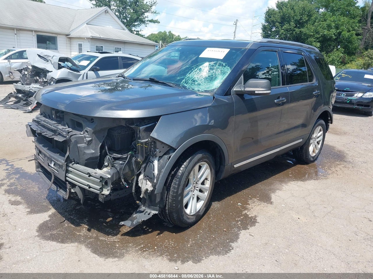 2019 FORD EXPLORER XLT · 2/11
