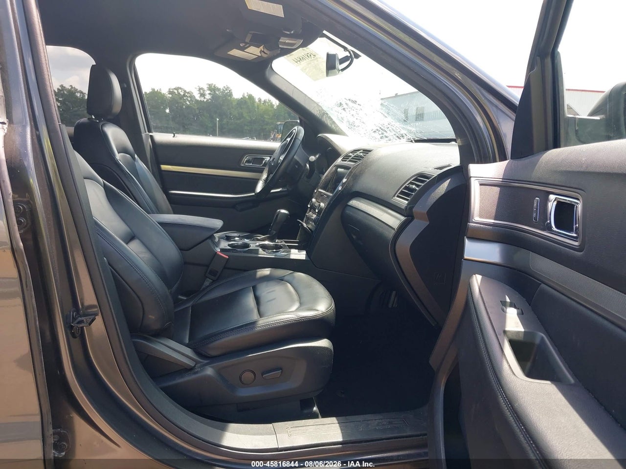 2019 FORD EXPLORER XLT · 5/11