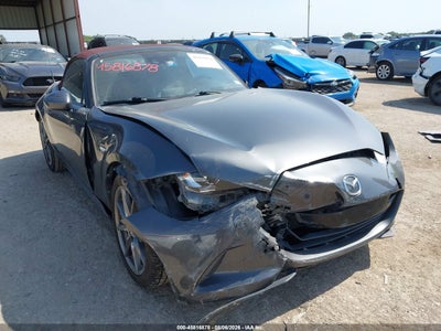JM1NDAD76J0****** · 2018 MAZDA MX-5 MIATA GRAND TOURING