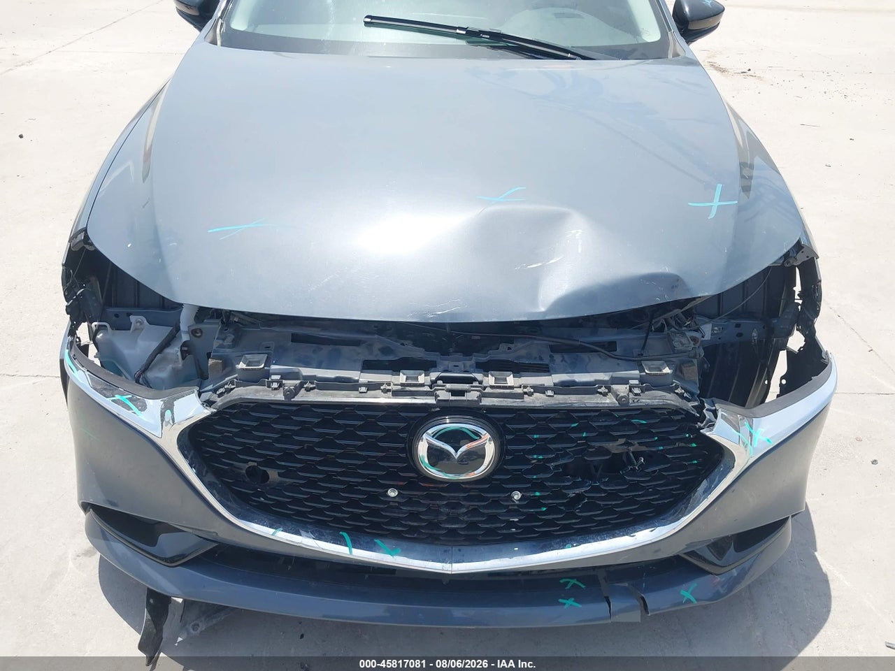 2022 MAZDA MAZDA3 CARBON EDITION · 6/11