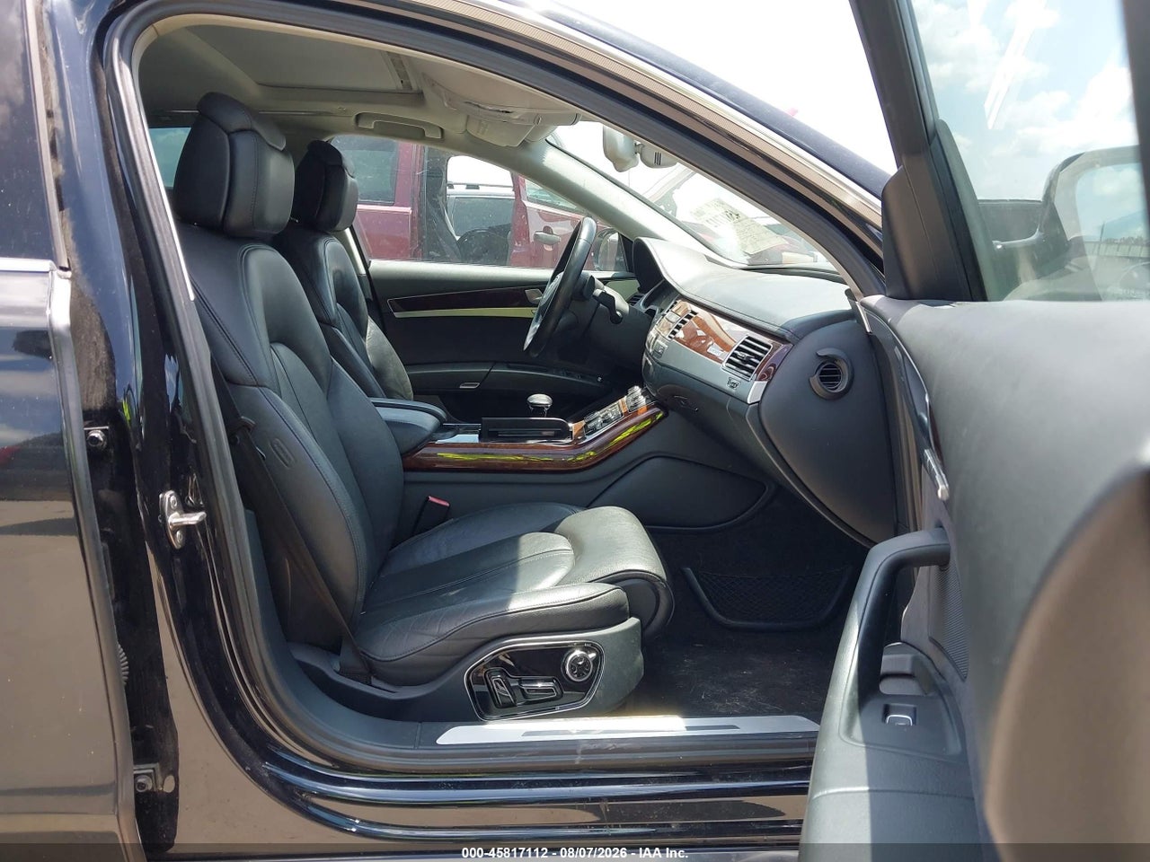 2013 AUDI A8 4.0T · 5/11