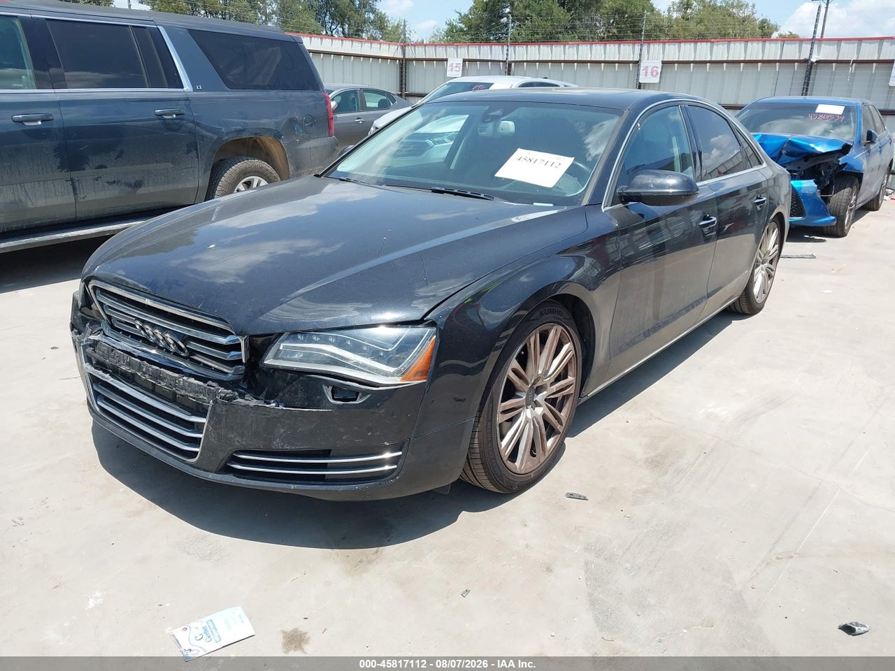 2013 AUDI A8 4.0T · 2/11