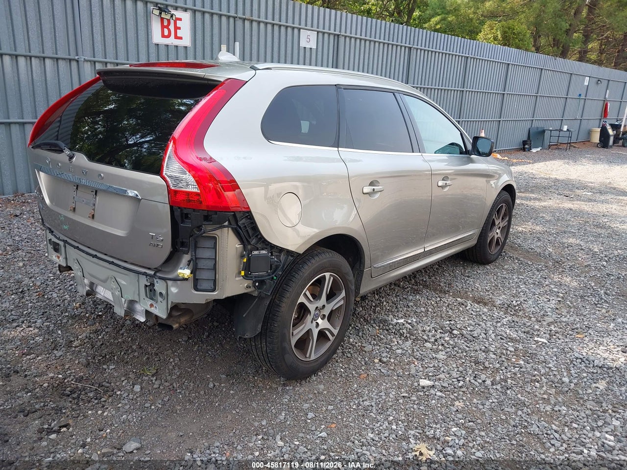 2014 VOLVO XC60 T6 · 4/11