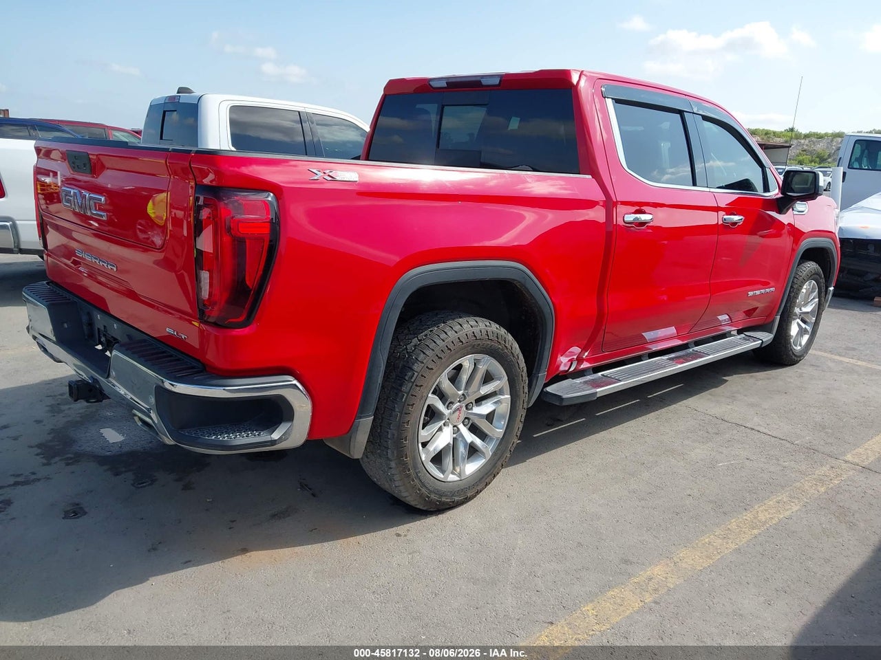 2019 GMC SIERRA 1500 SLT · 4/11