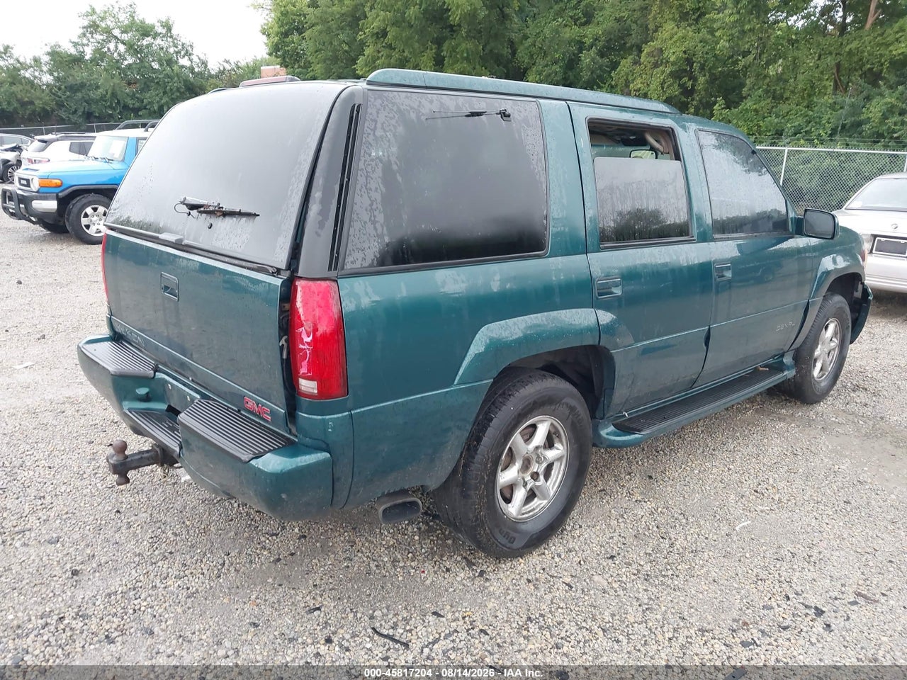 1GKEK63R1YR****** · 2000 GMC YUKON DENALI · 4/11