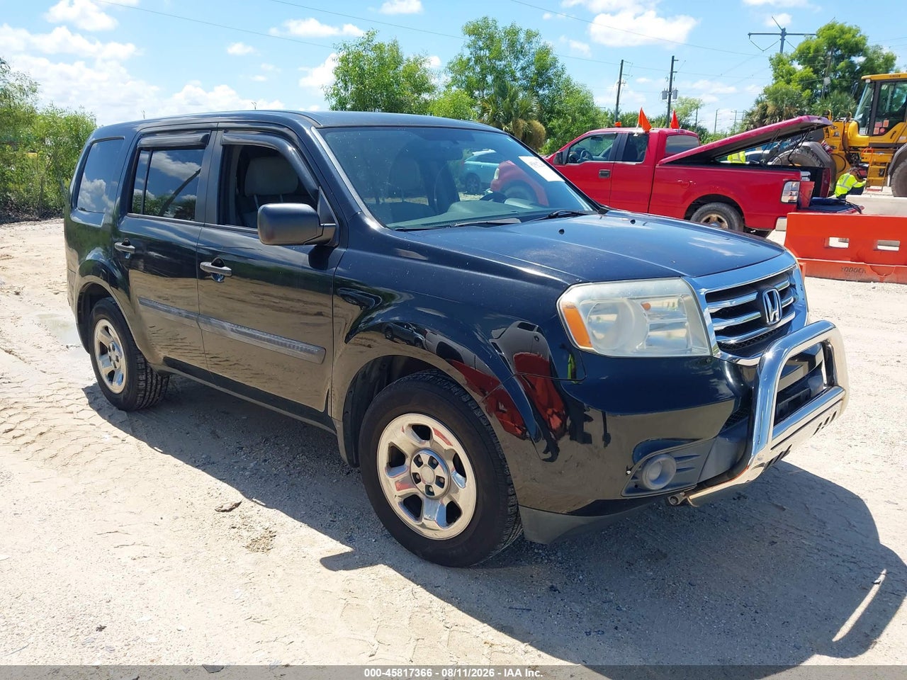 5FNYF4H22FB****** · 2015 HONDA PILOT LX