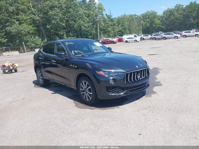 ZN661XUA6LX****** · 2020 MASERATI LEVANTE