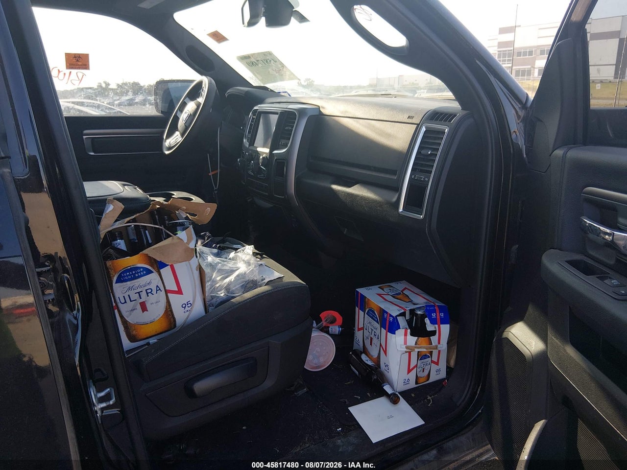 2022 RAM 1500 CLASSIC WARLOCK  4X2 6'4 BOX · 5/10