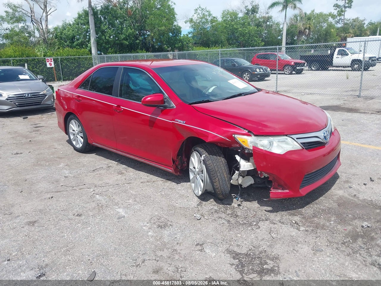 4T1BD1FK5DU****** · 2013 TOYOTA CAMRY HYBRID XLE