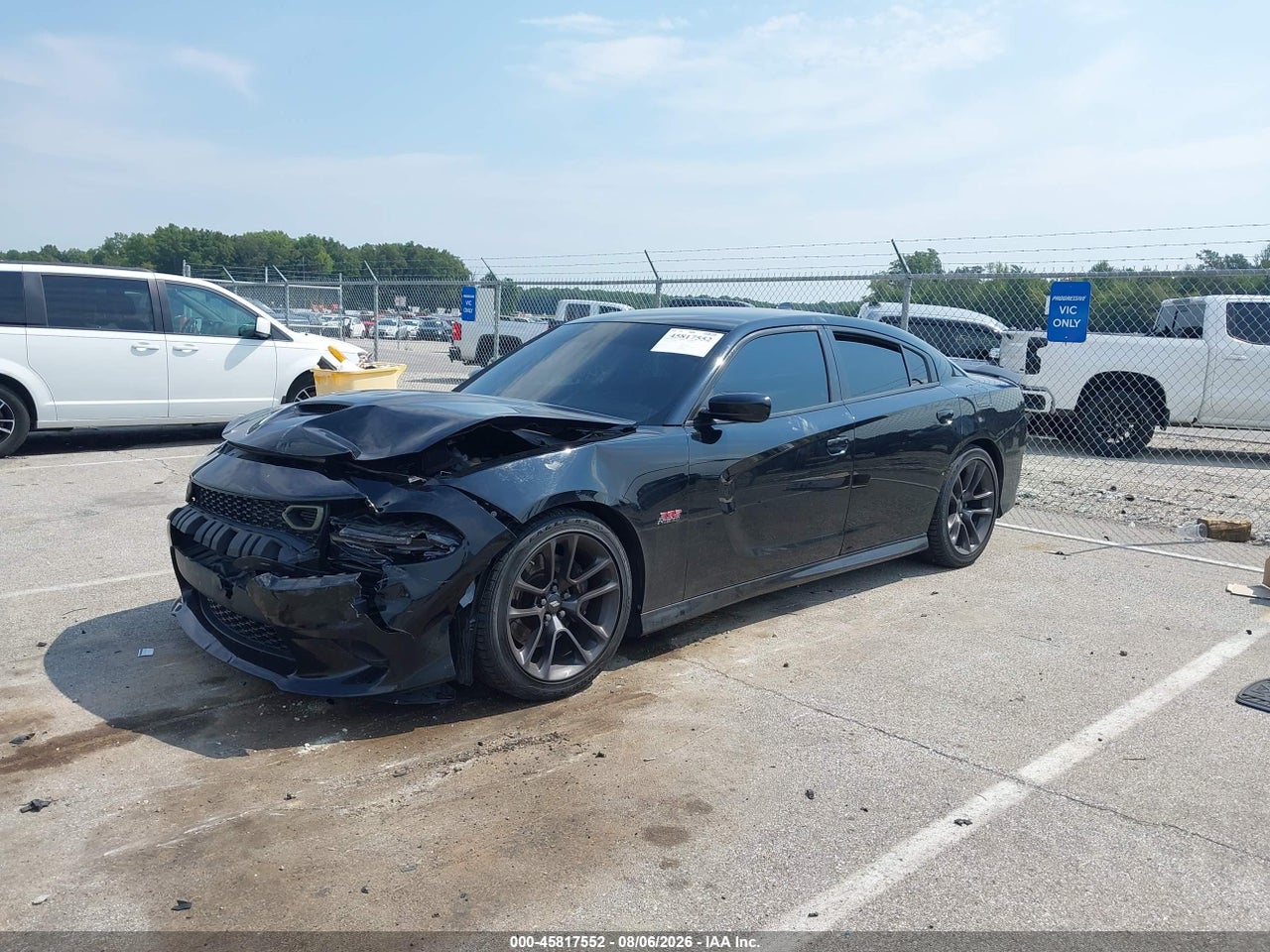 2019 DODGE CHARGER SCAT PACK RWD · 2/4