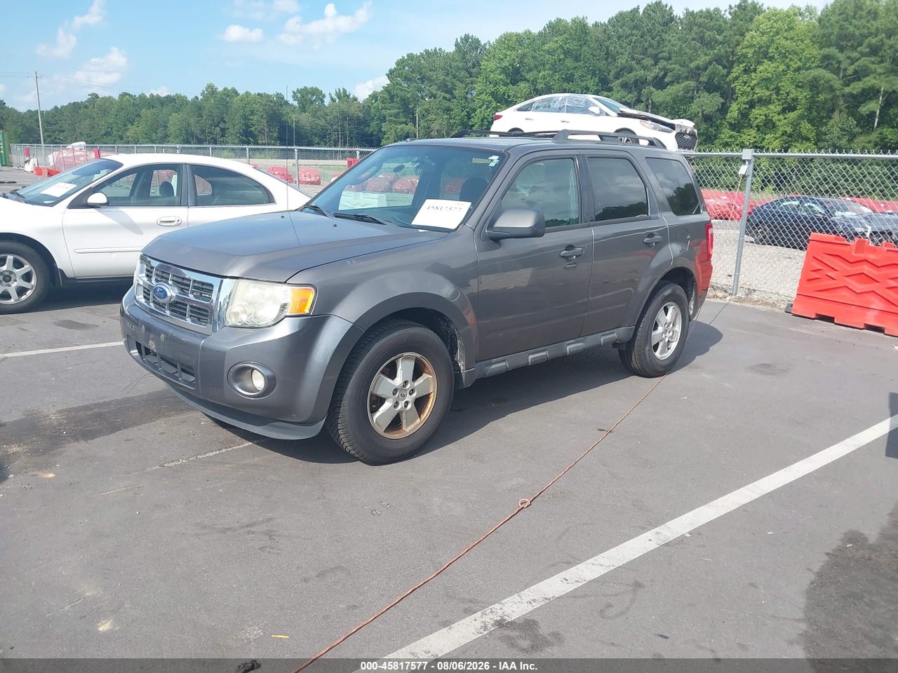 2011 FORD ESCAPE XLT · 2/11