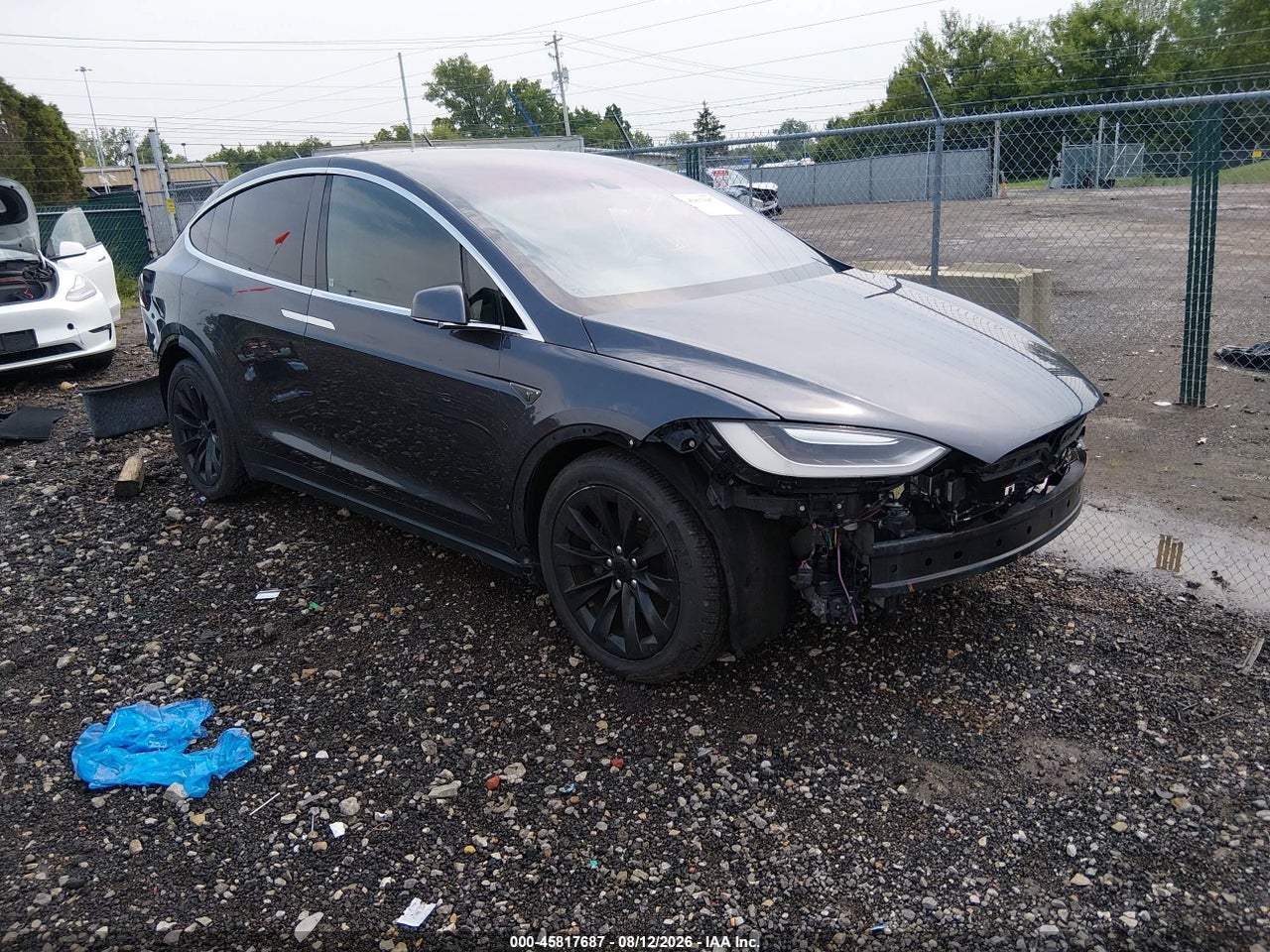 5YJXCBE29GF****** · 2016 TESLA MODEL X 60D/70D/75D/90D/P100D