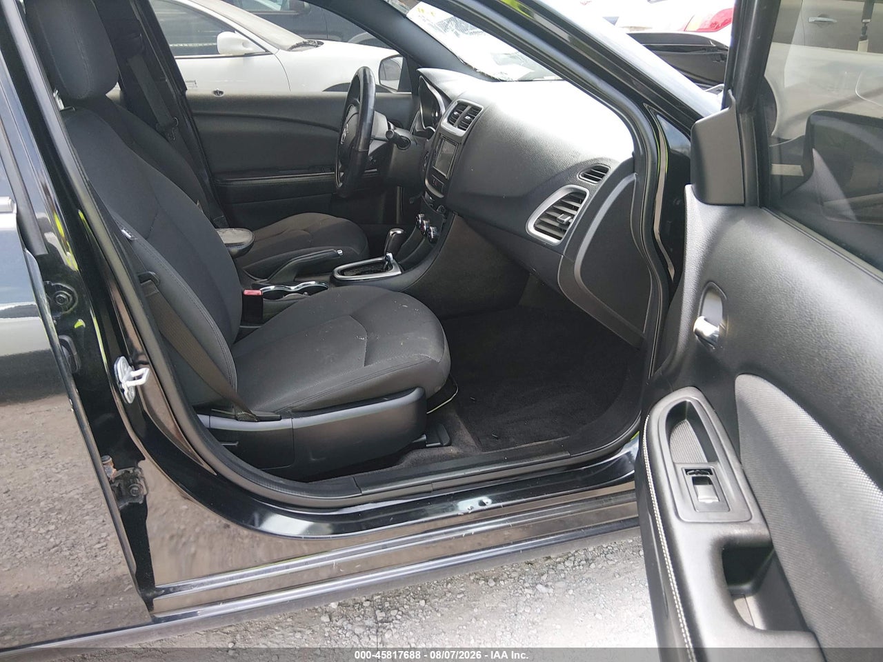 2012 DODGE AVENGER SE · 5/10