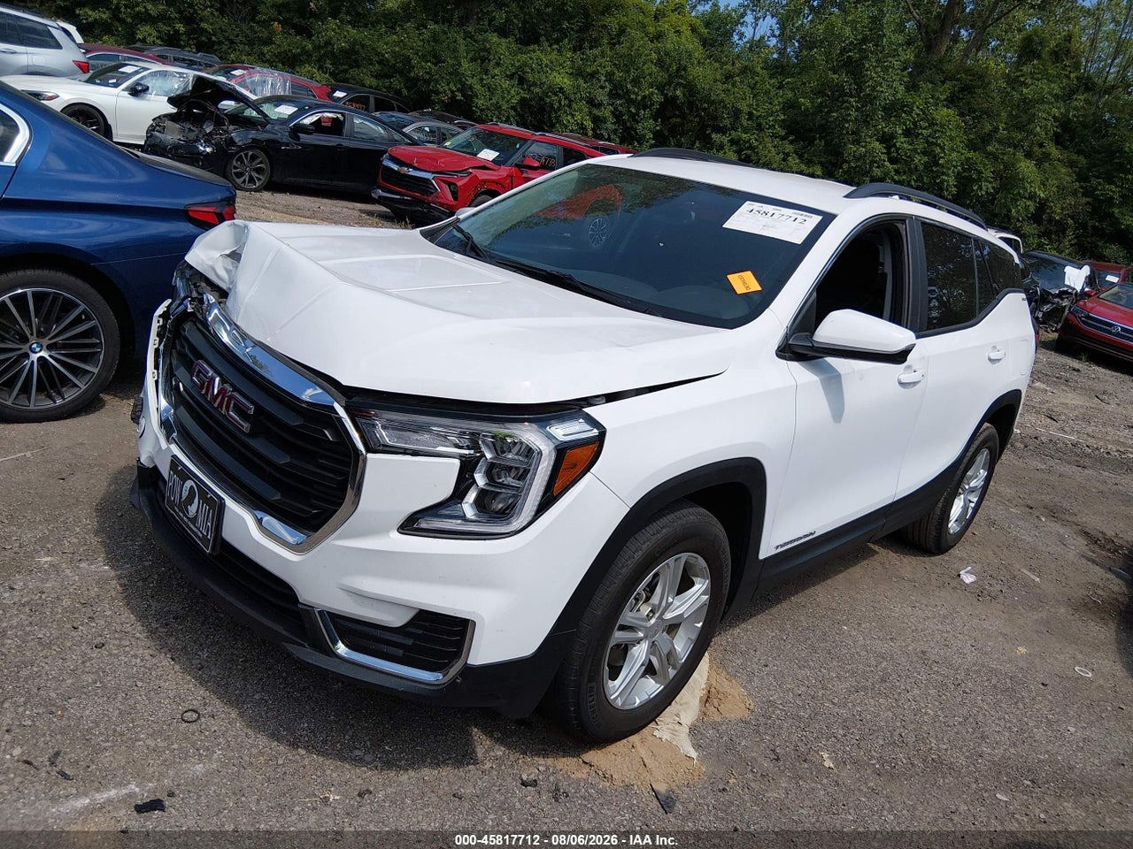 2023 GMC TERRAIN FWD SLE · 2/11