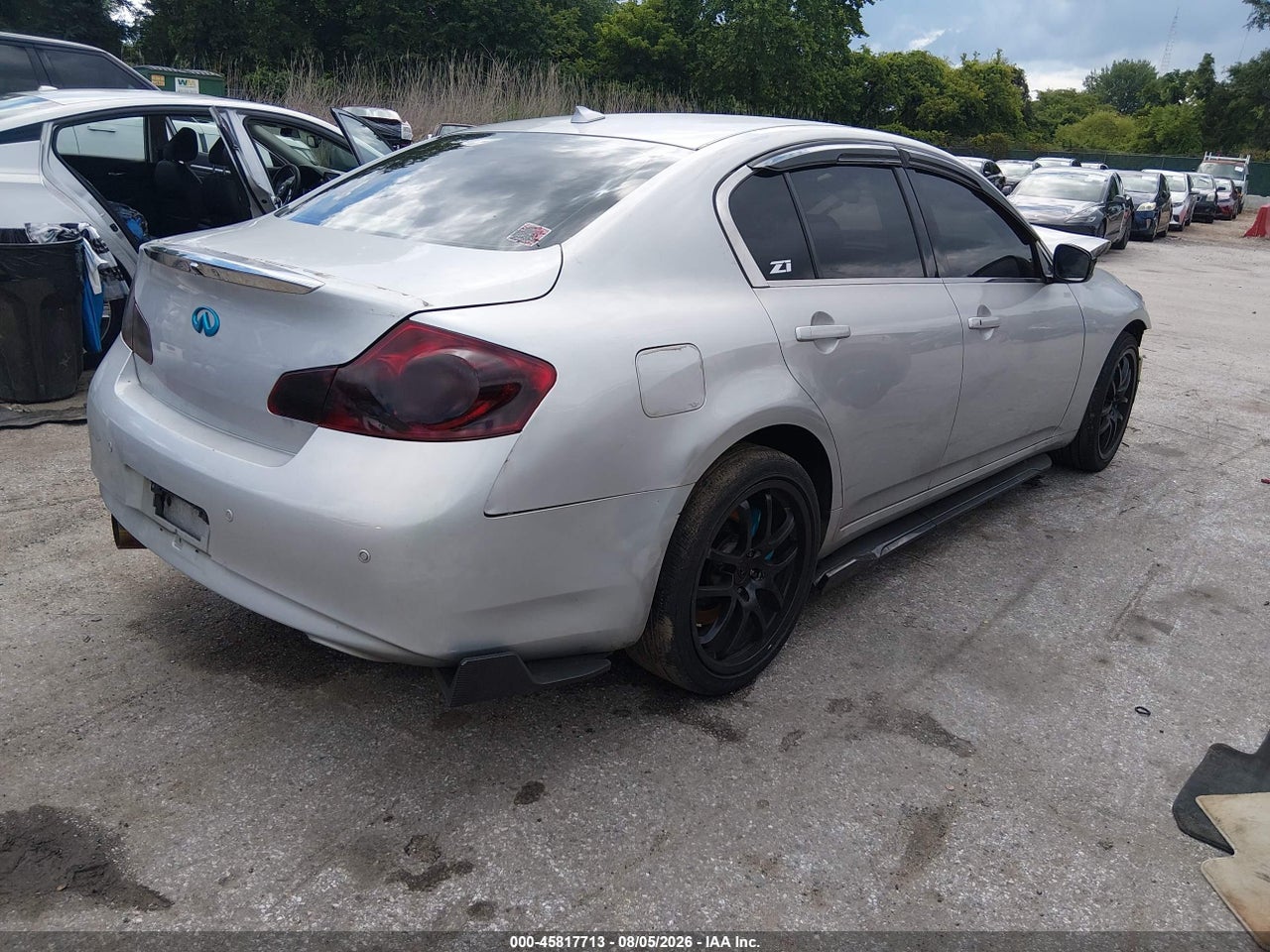 2010 INFINITI G37X · 4/10