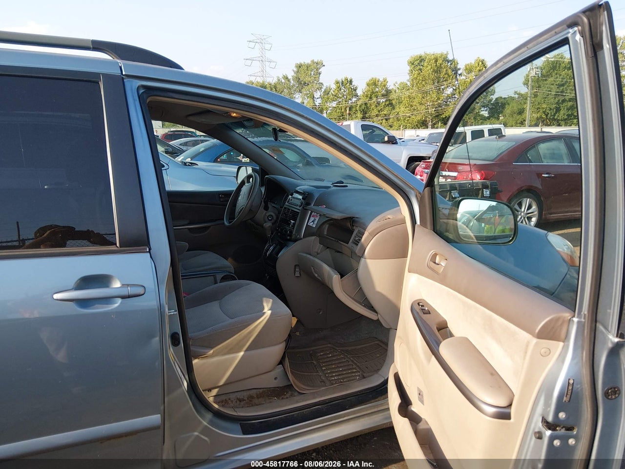 2007 TOYOTA SIENNA LE · 5/11