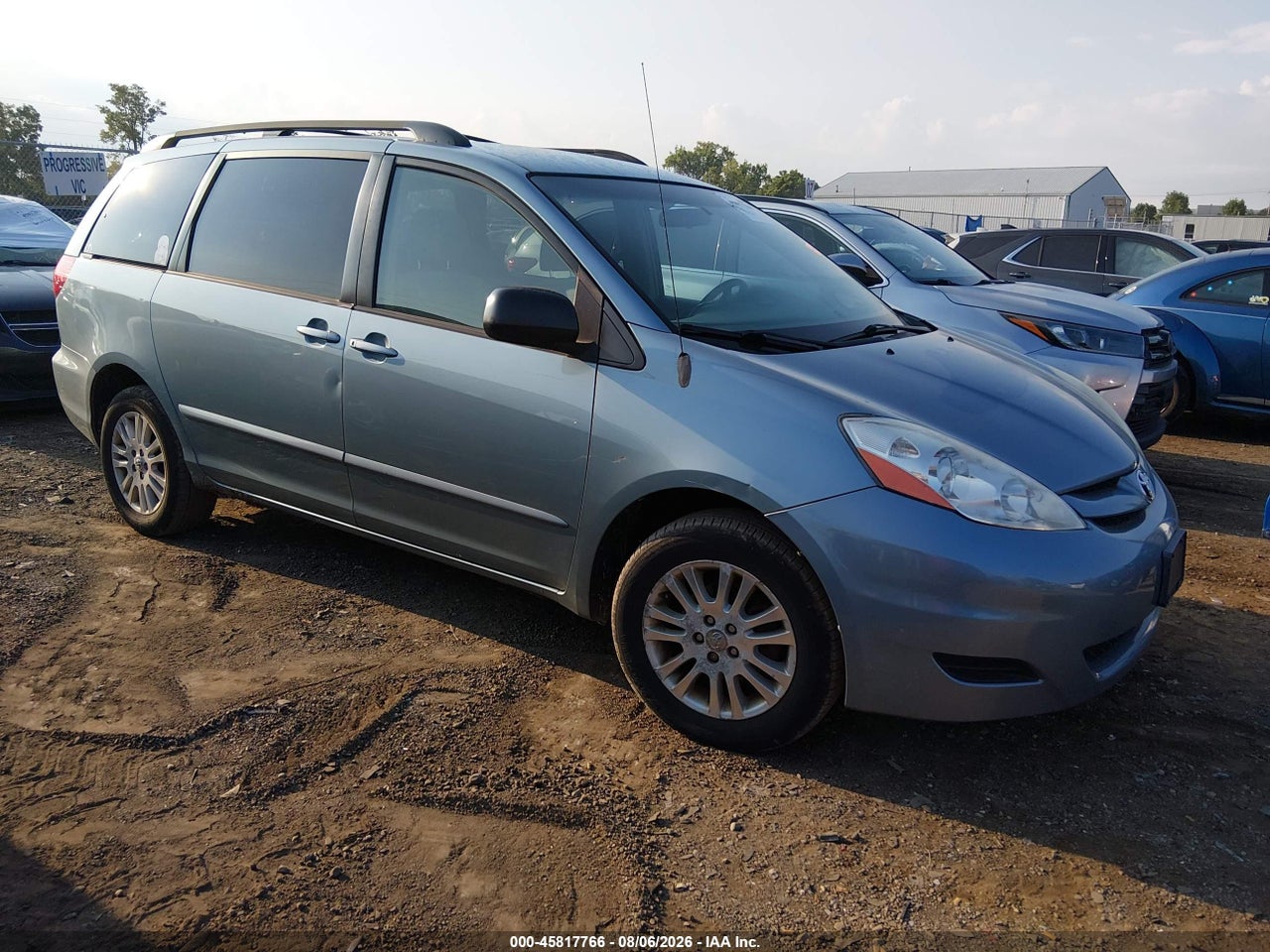5TDBK23C97S****** · 2007 TOYOTA SIENNA LE