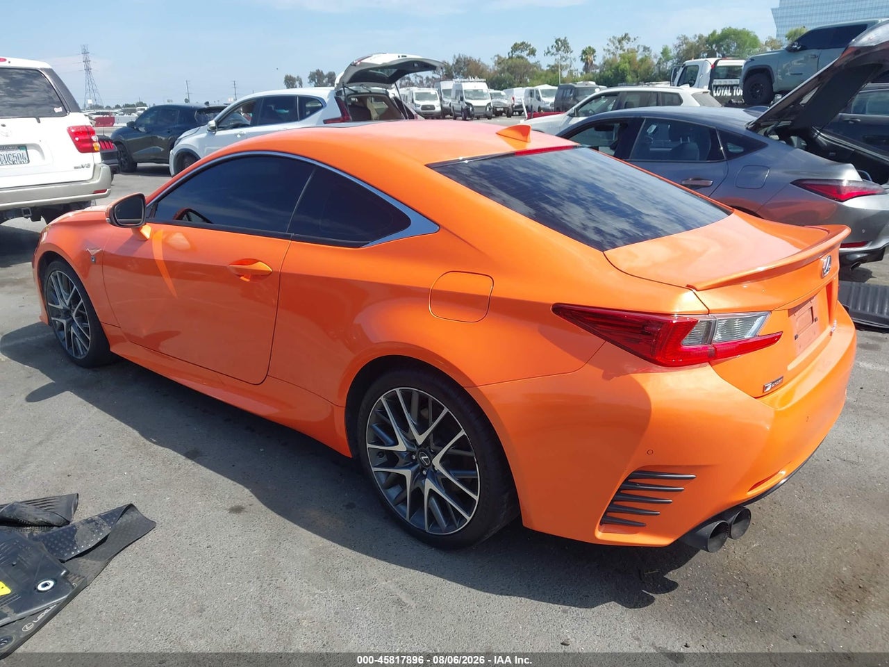 2016 LEXUS RC 200T · 3/11