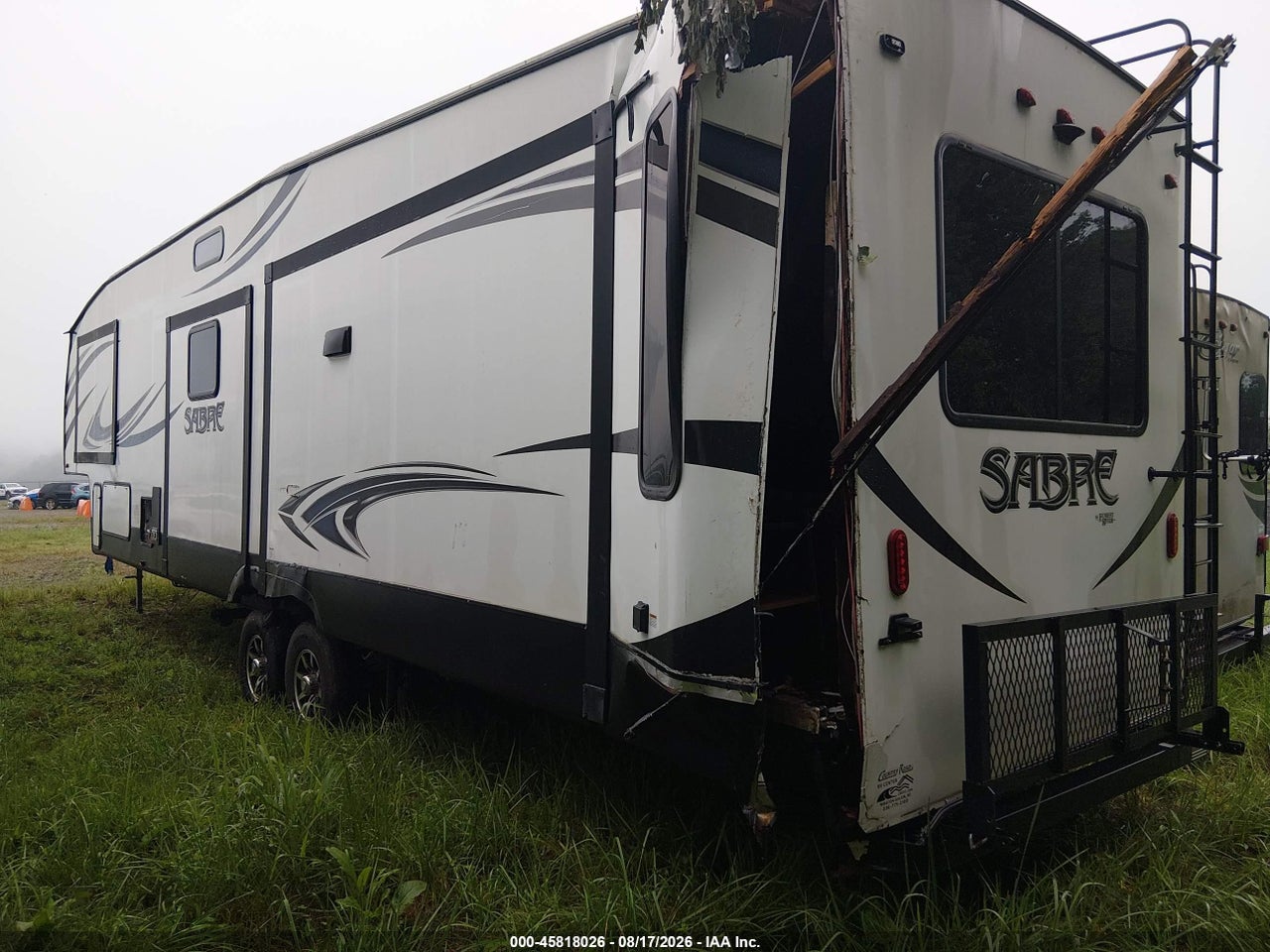 5ZT3SR1B7K6****** · 2019 FOREST RIVER SABRE 36BHQ   · 3/10