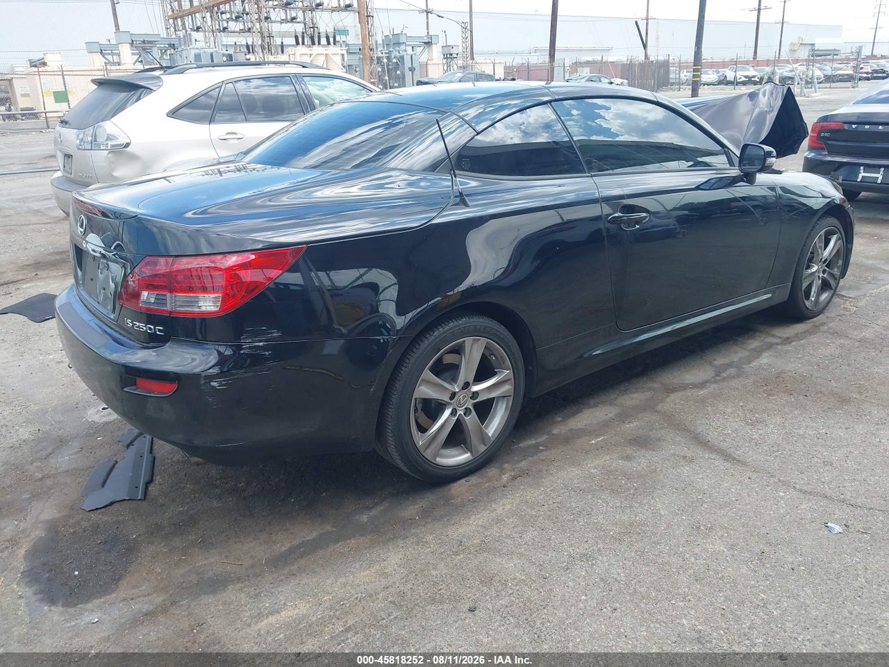 2013 LEXUS IS 250C · 4/11
