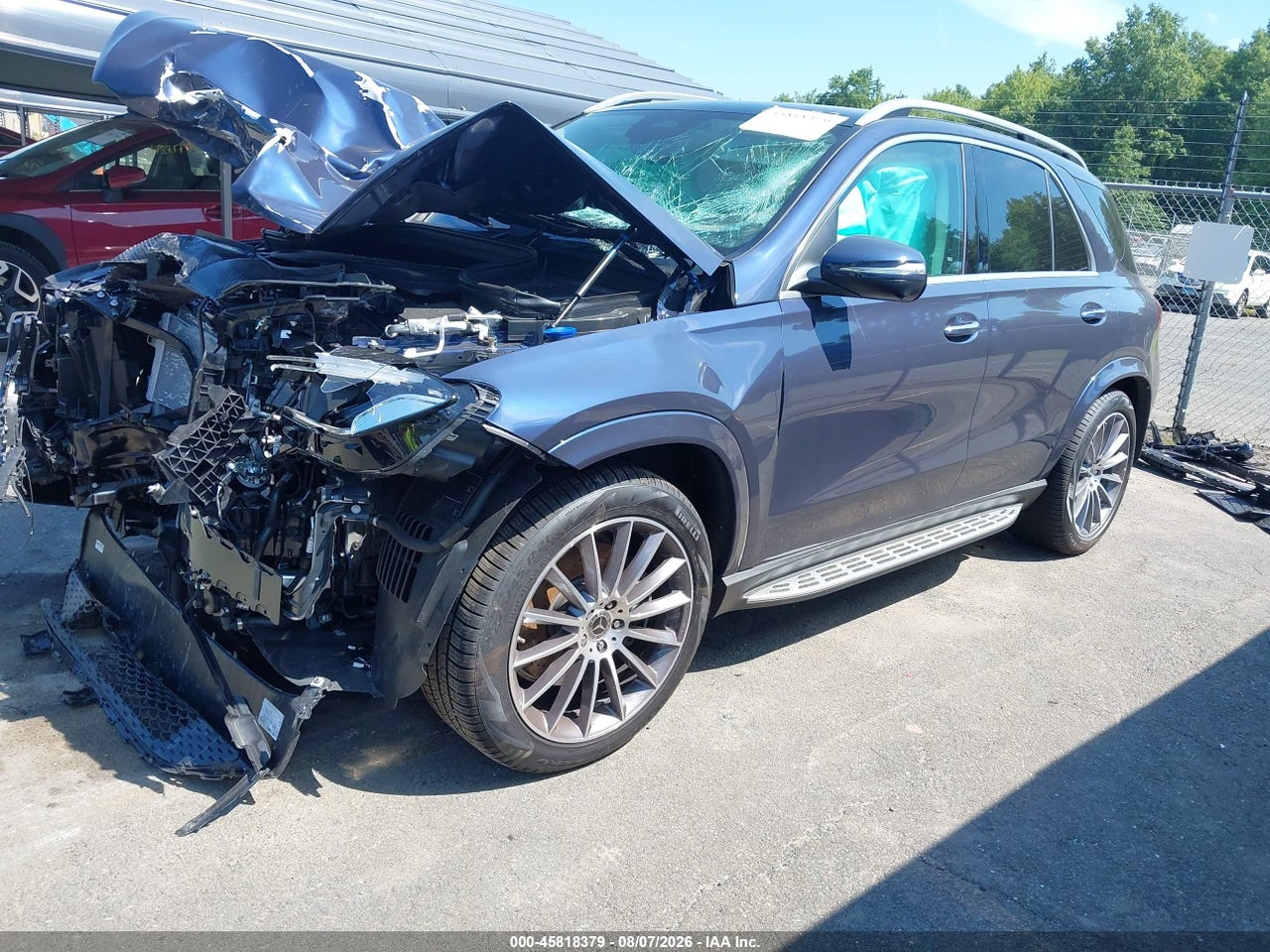2026 MERCEDES-BENZ GLE 450 4MATIC · 2/10