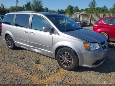 2C4RDGCGXHR****** · 2017 DODGE GRAND CARAVAN SXT