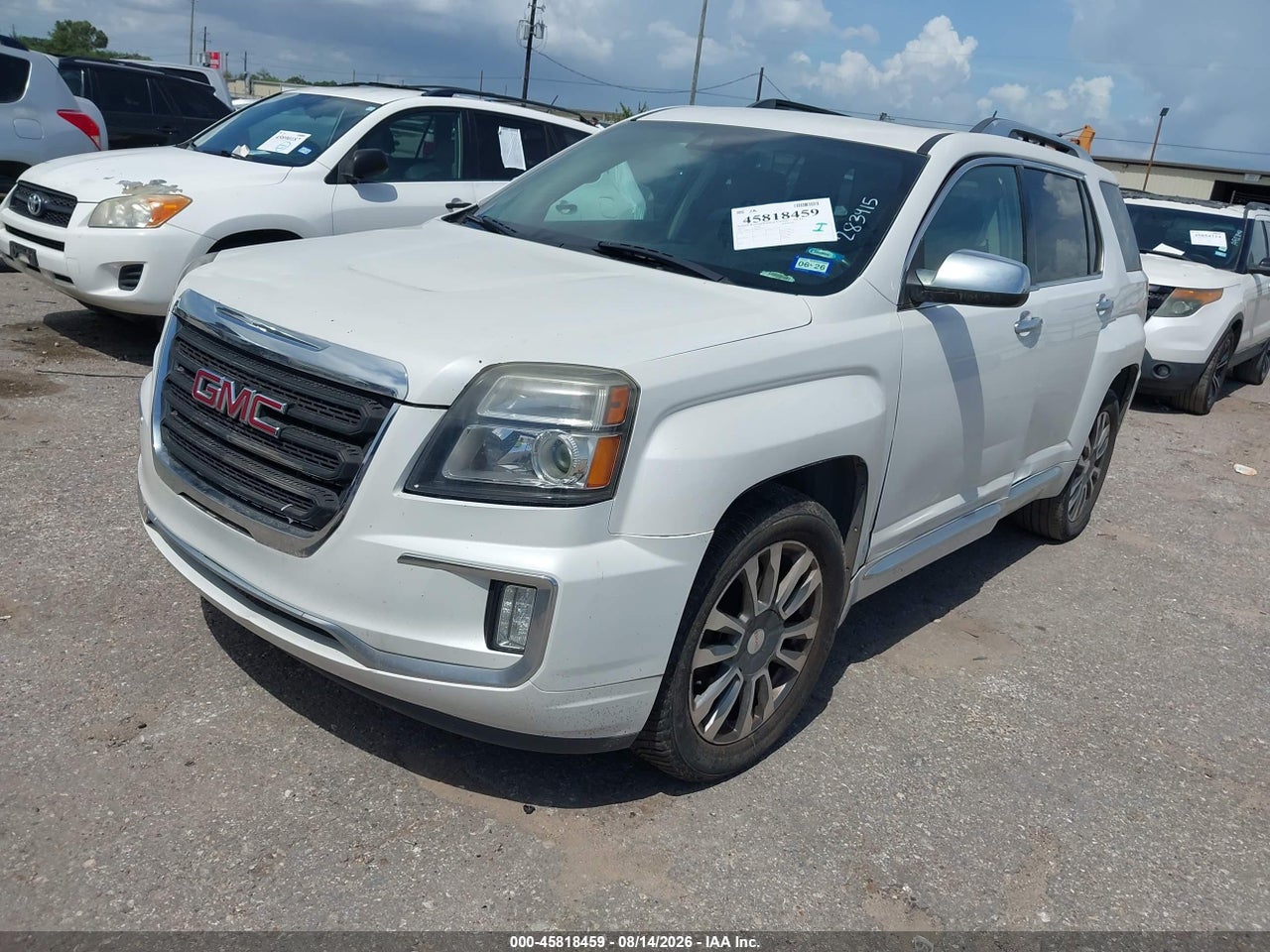 2017 GMC TERRAIN DENALI · 2/10