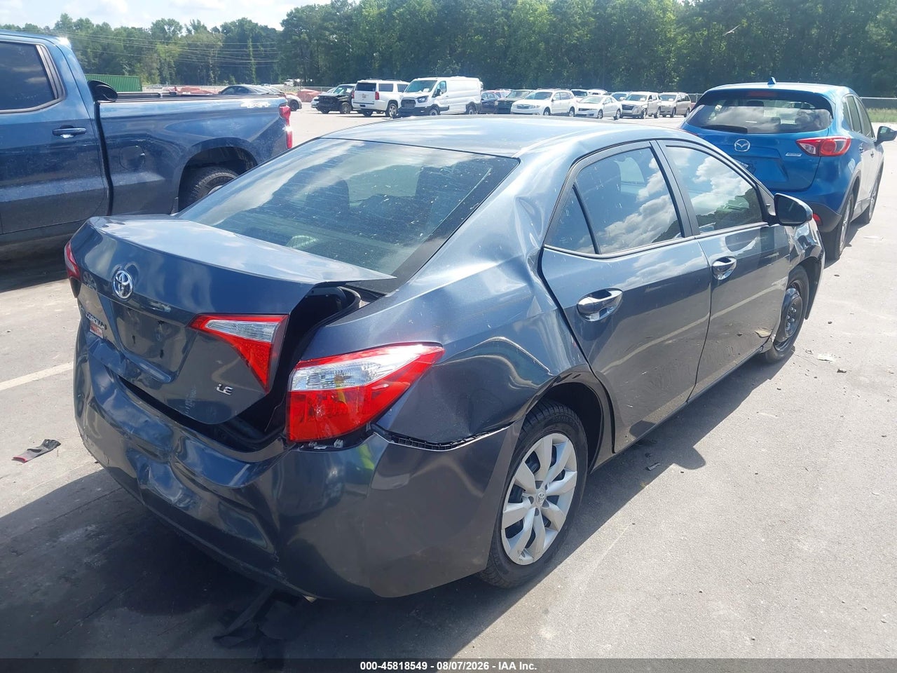 2015 TOYOTA COROLLA LE · 4/11