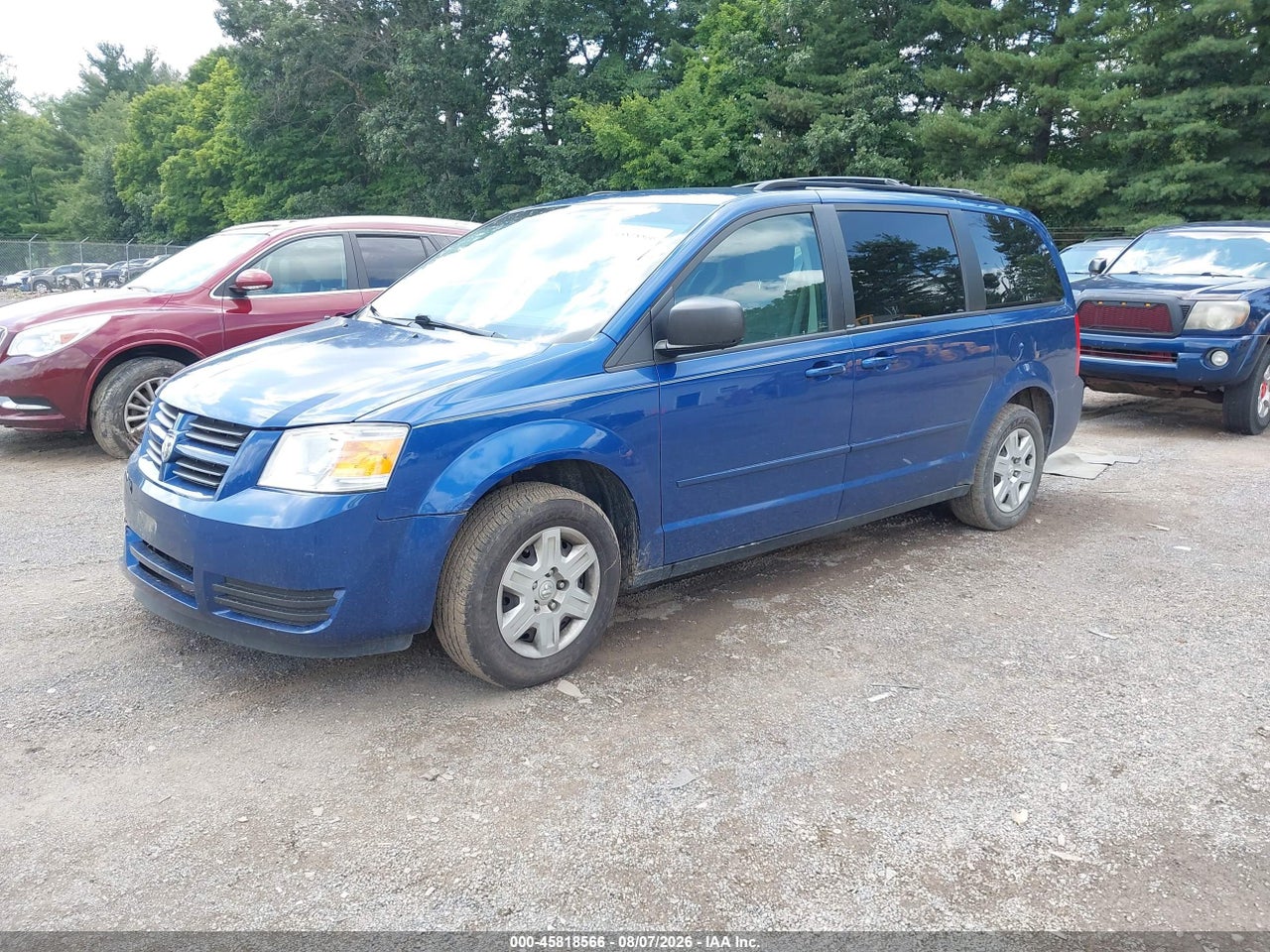 2010 DODGE GRAND CARAVAN SE · 2/11