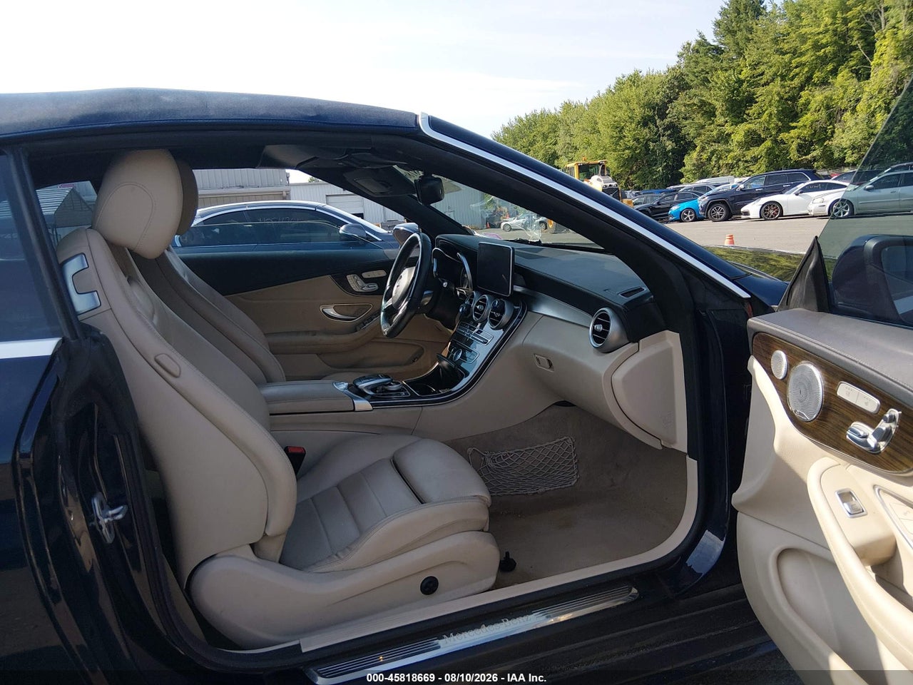 2017 MERCEDES-BENZ C 300 · 5/11