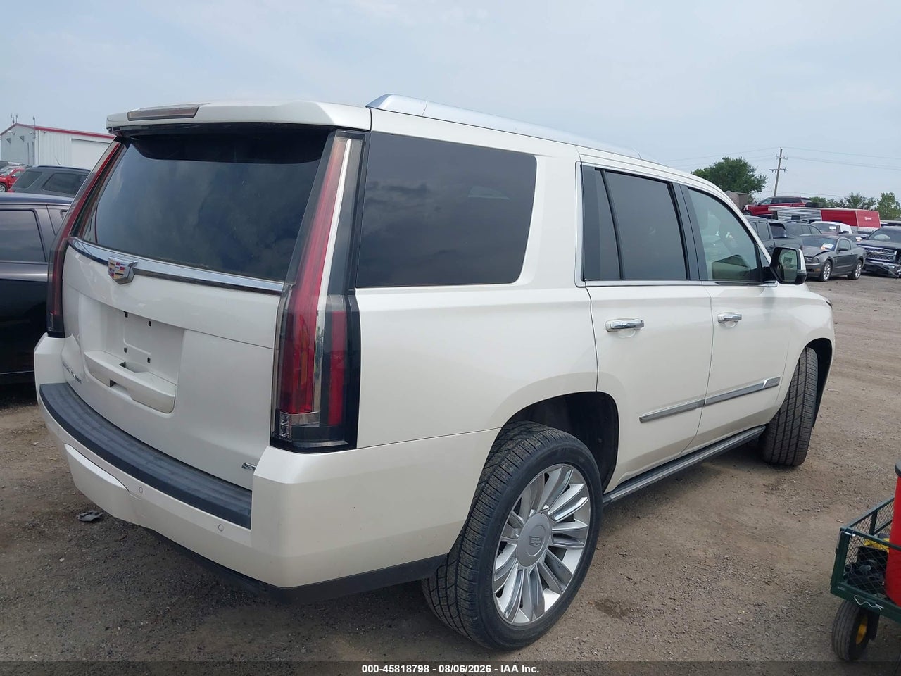 2015 CADILLAC ESCALADE PLATINUM · 4/11