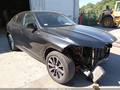 2023 BMW X6 M50I