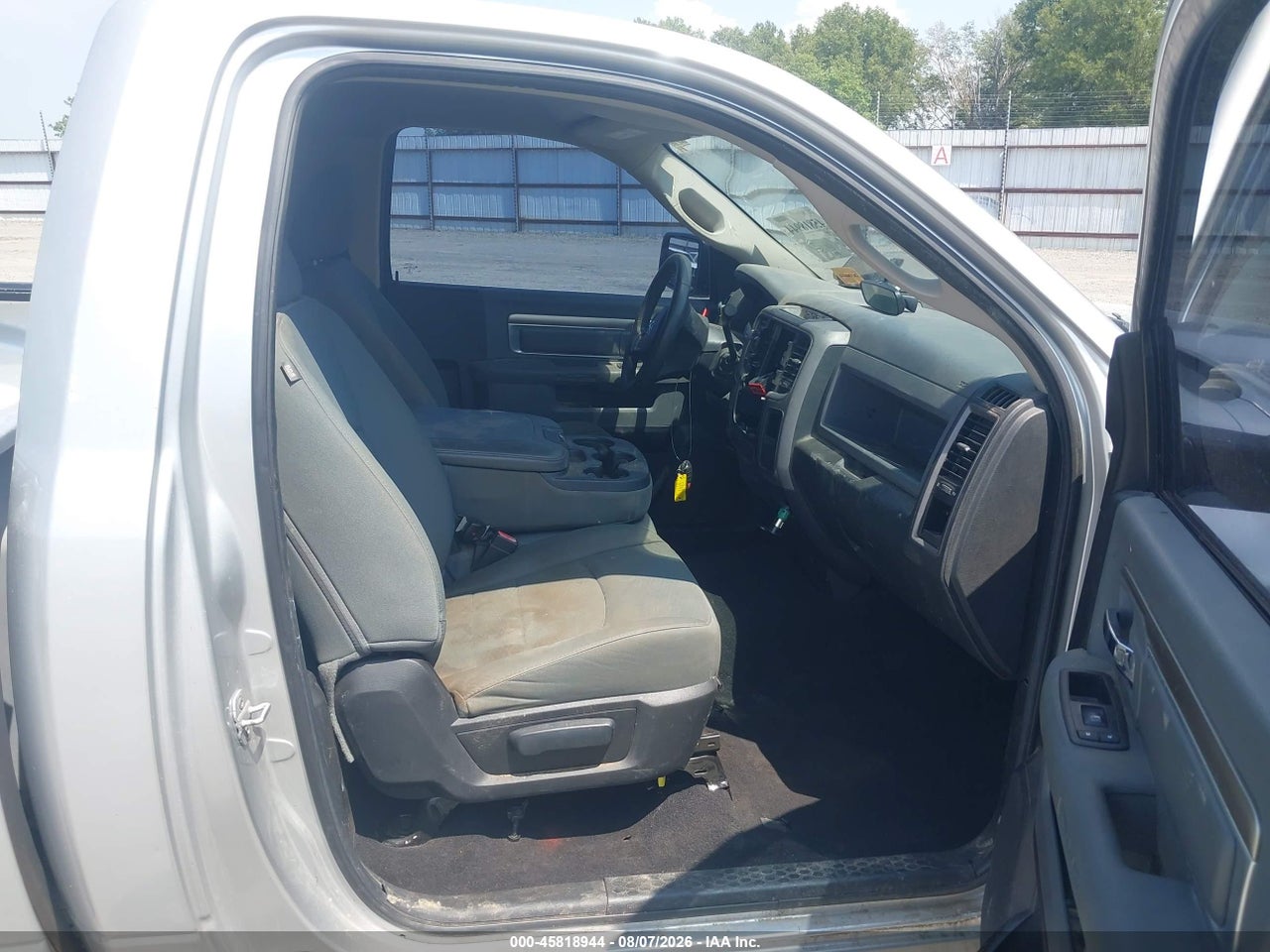 2014 RAM 1500 EXPRESS · 5/11