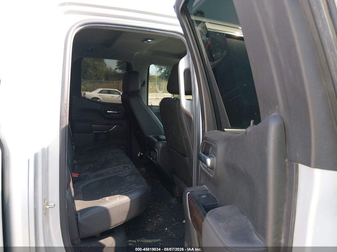 1GTR9DED6KZ****** · 2019 GMC SIERRA 1500 SLT · 8/11
