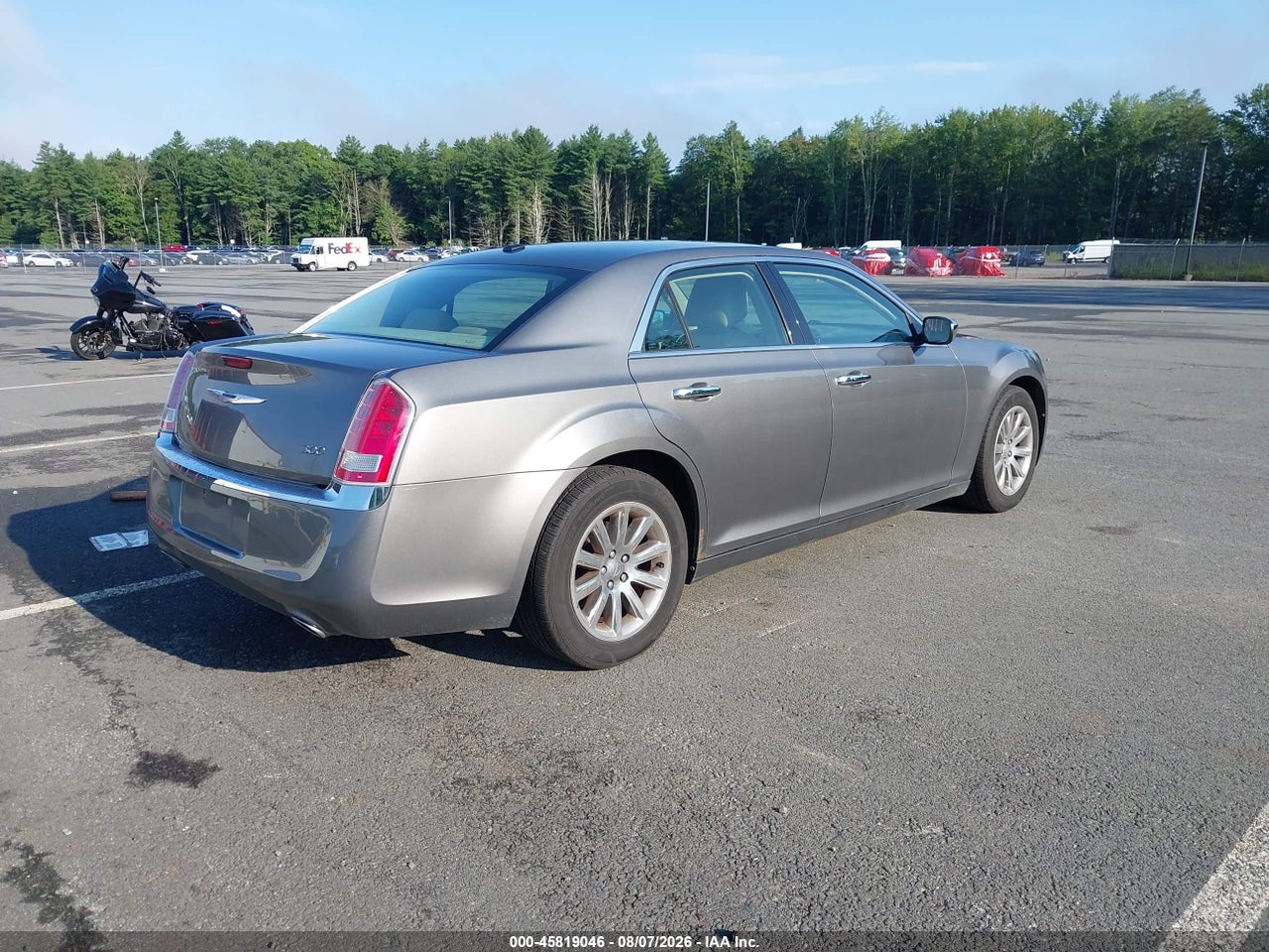 2011 CHRYSLER 300 LIMITED · 4/11