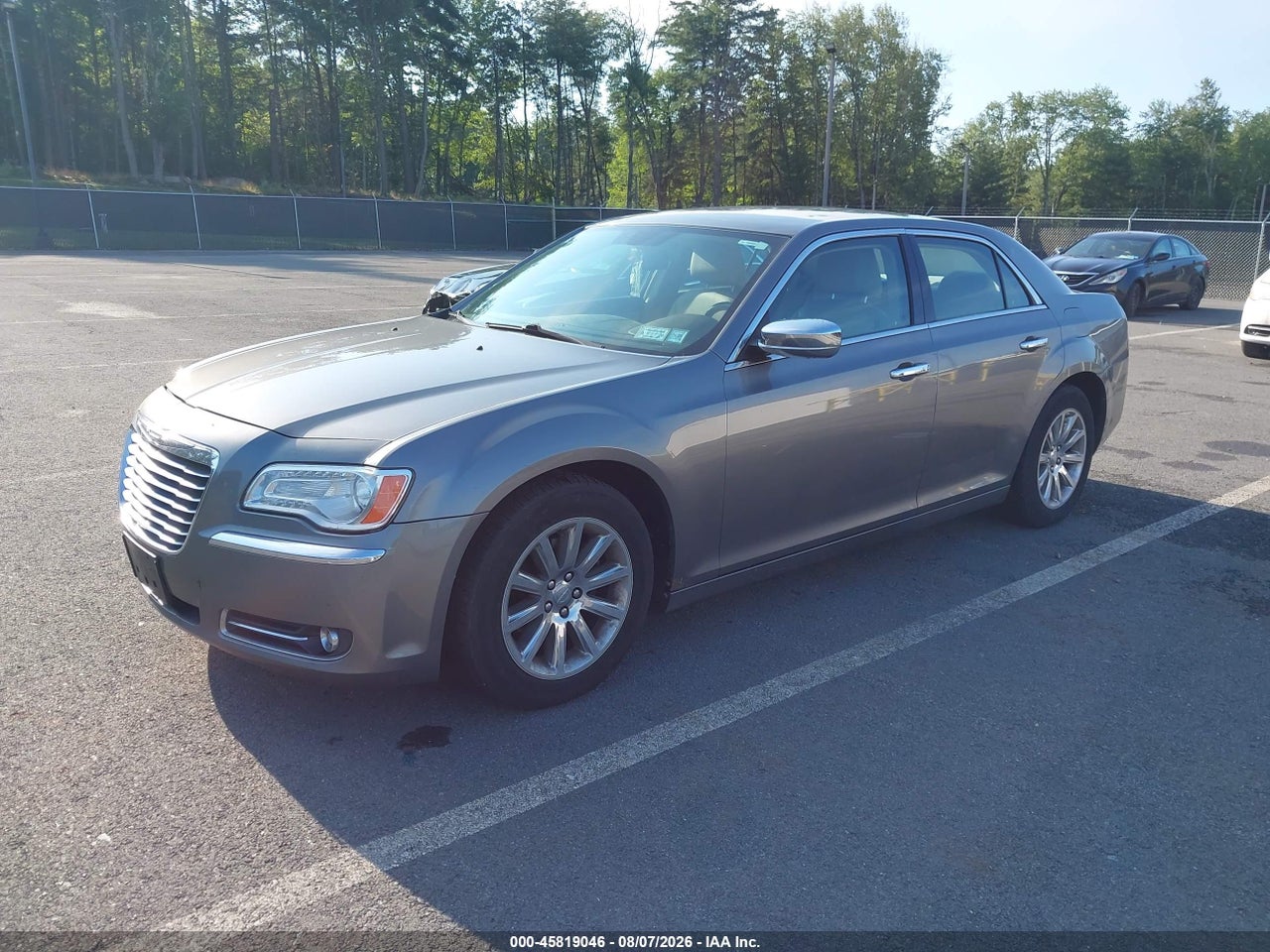 2011 CHRYSLER 300 LIMITED · 2/11