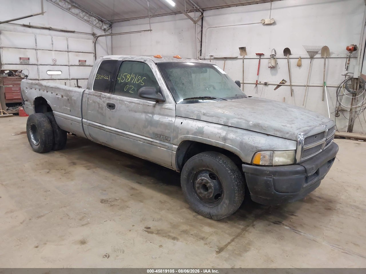 2002 DODGE RAM 3500 ST