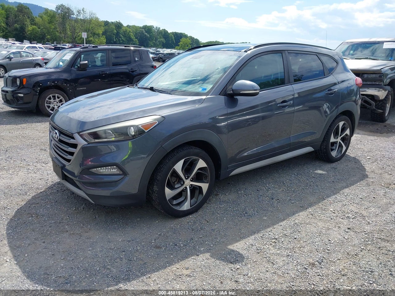 2018 HYUNDAI TUCSON VALUE · 2/11