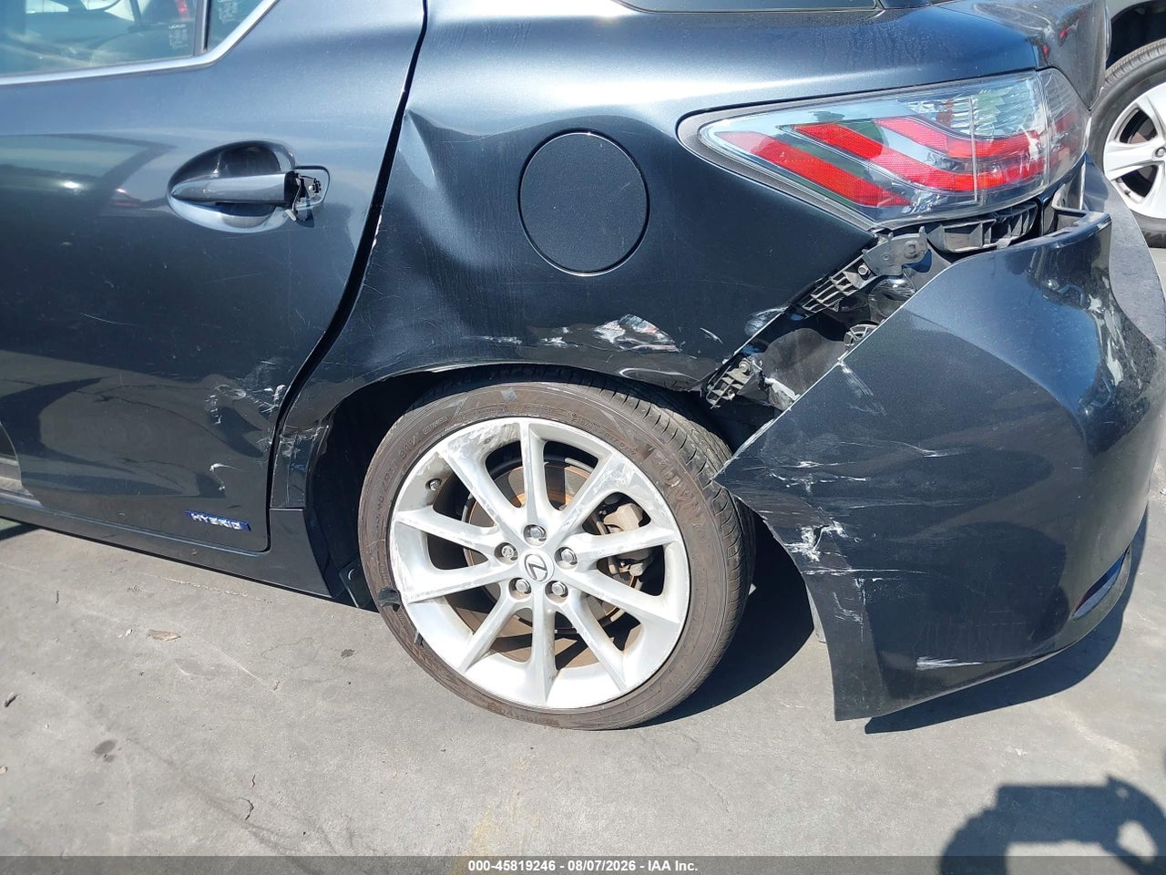 2011 LEXUS CT 200H PREMIUM · 6/11