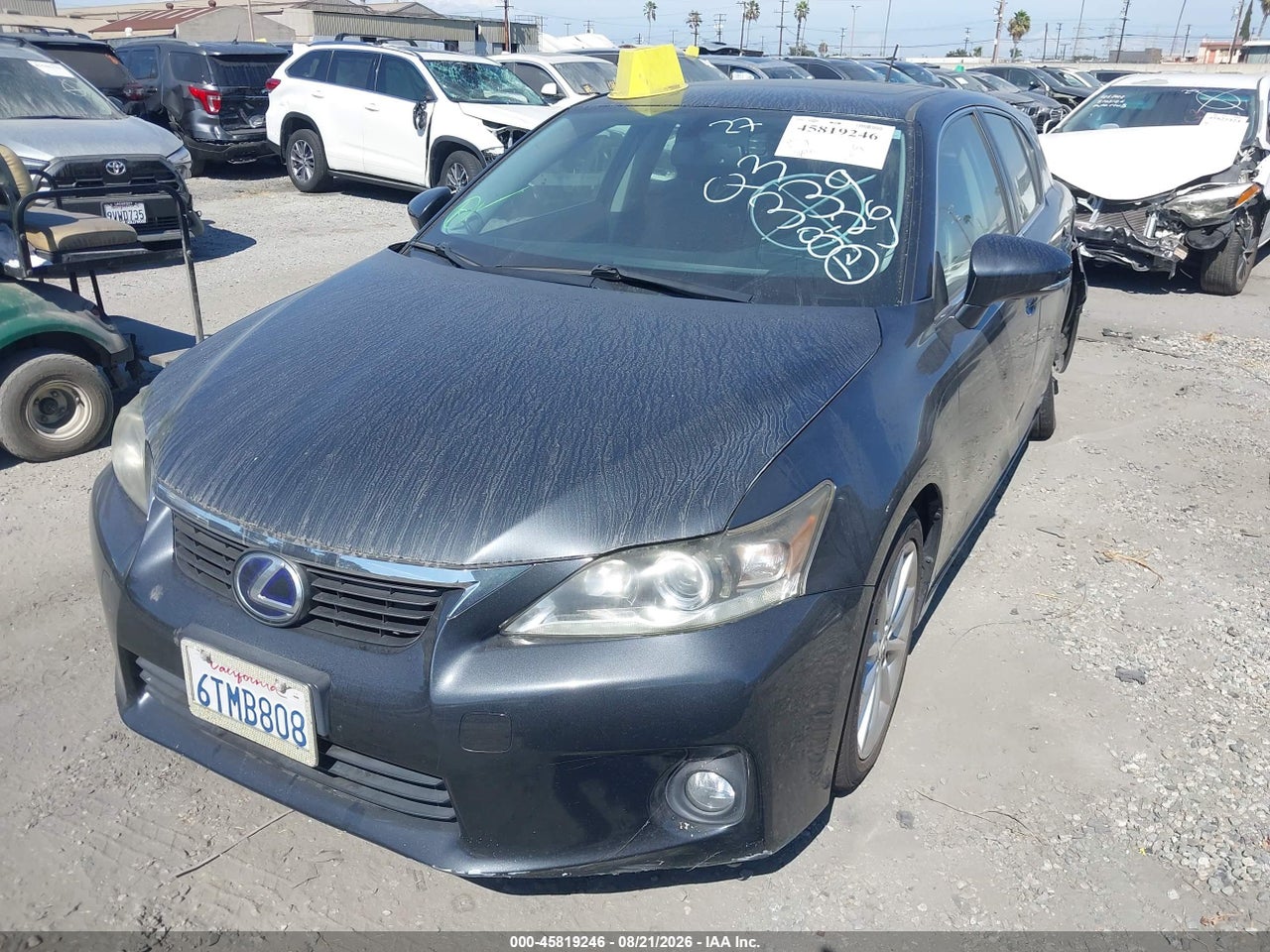 2011 LEXUS CT 200H PREMIUM · 2/11