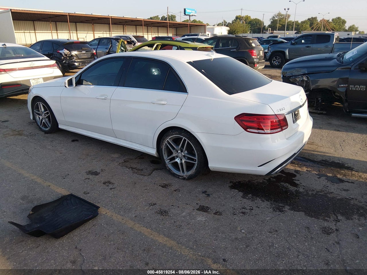 2015 MERCEDES-BENZ E 350 · 3/11