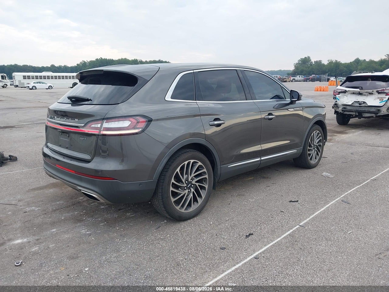 2019 LINCOLN NAUTILUS RESERVE · 4/11