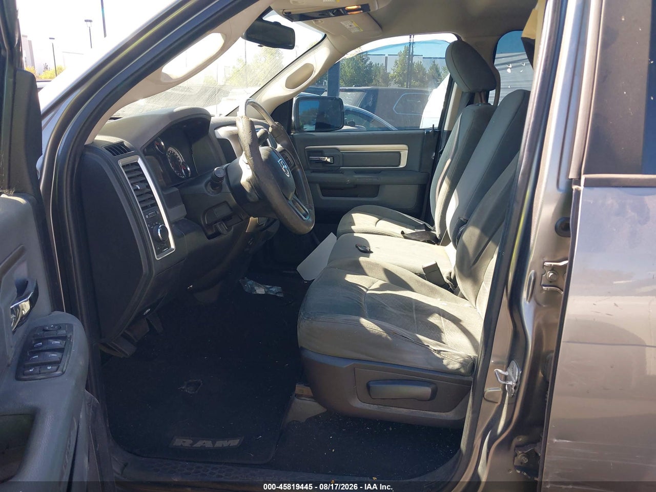 2013 RAM 1500 SLT · 5/11