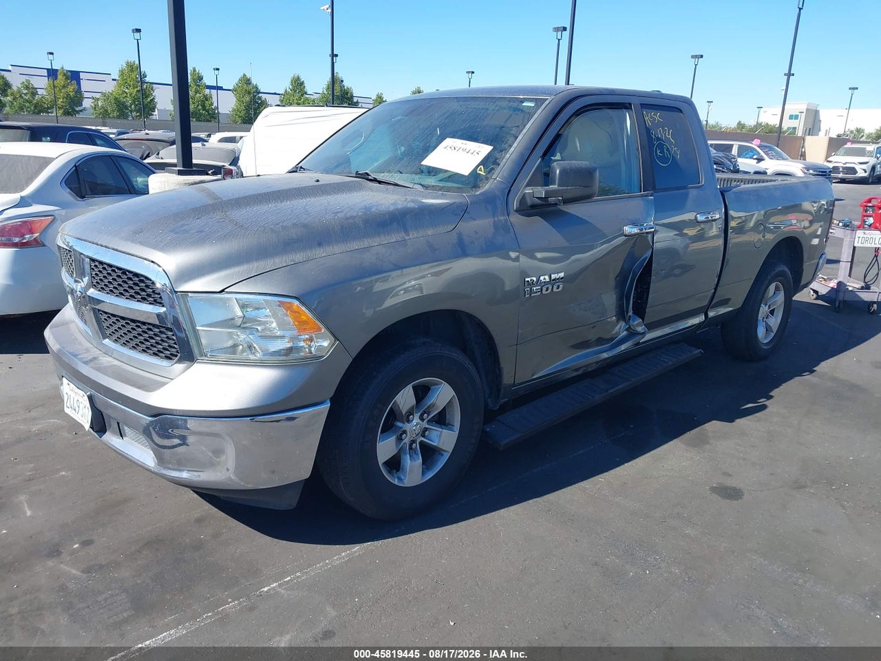 2013 RAM 1500 SLT · 2/11