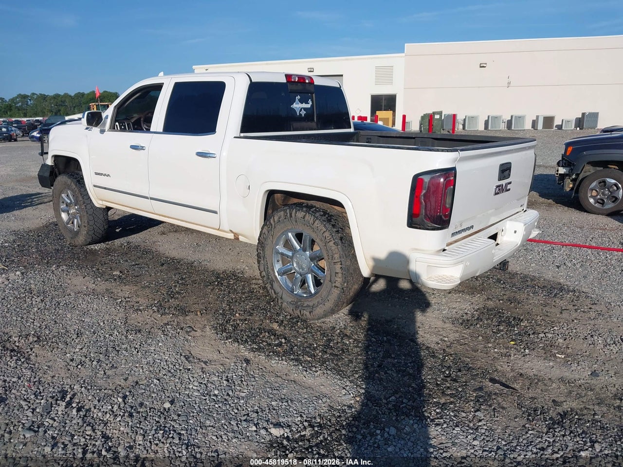 2017 GMC SIERRA 1500 SLT · 3/11