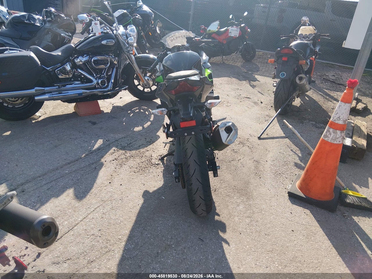 2023 KAWASAKI EX400 · 6/10