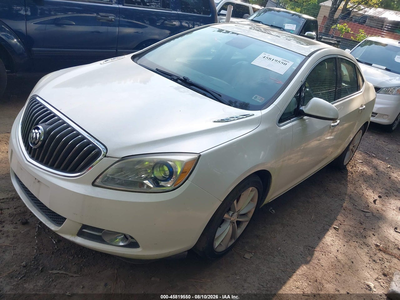 2012 BUICK VERANO LEATHER GROUP · 2/11