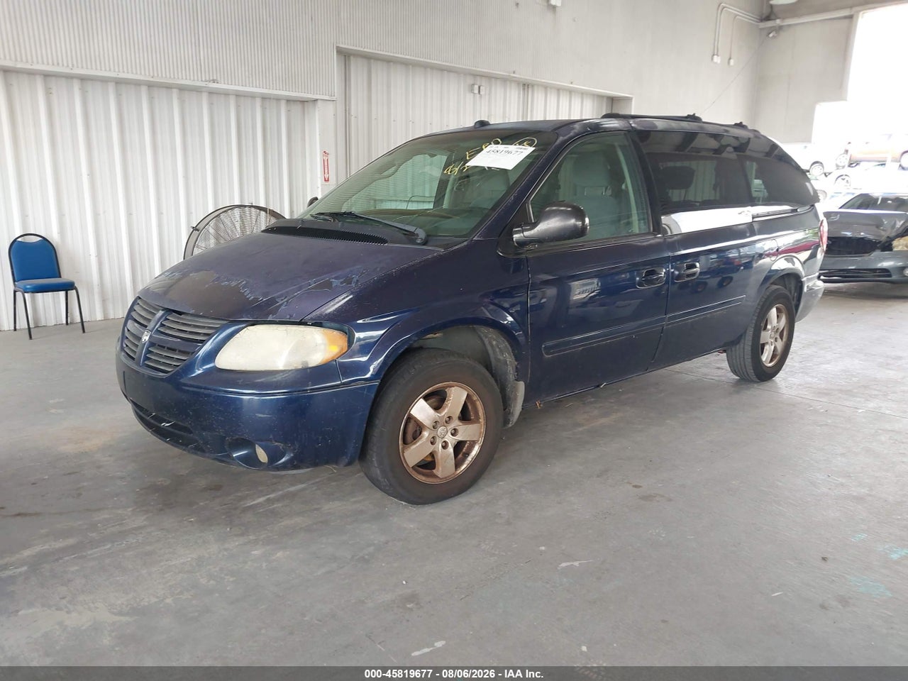 2005 DODGE GRAND CARAVAN SXT · 2/10